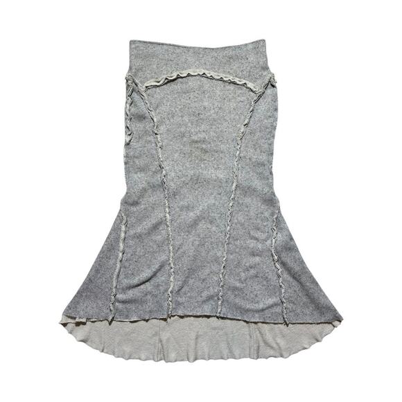Curvy raw edge maxi skirt - Picture 1 of 4